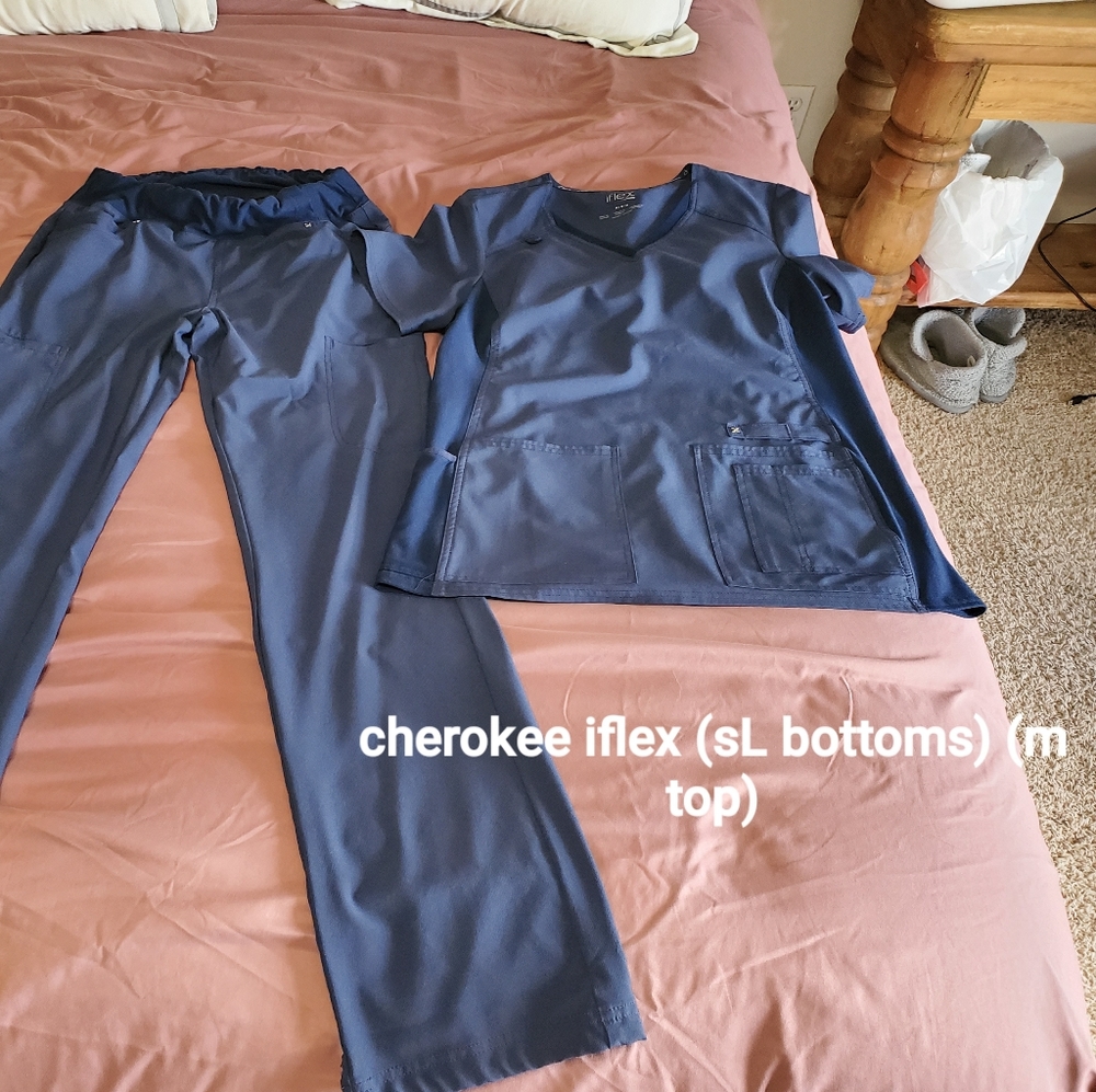 Cherokee iflex scrubs